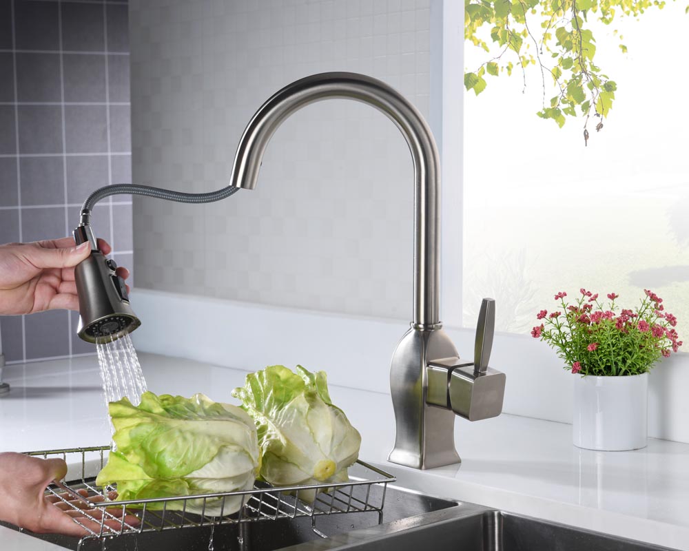 Single Handle Pull Down Sprayer Kitchen Faucet with 3 Function